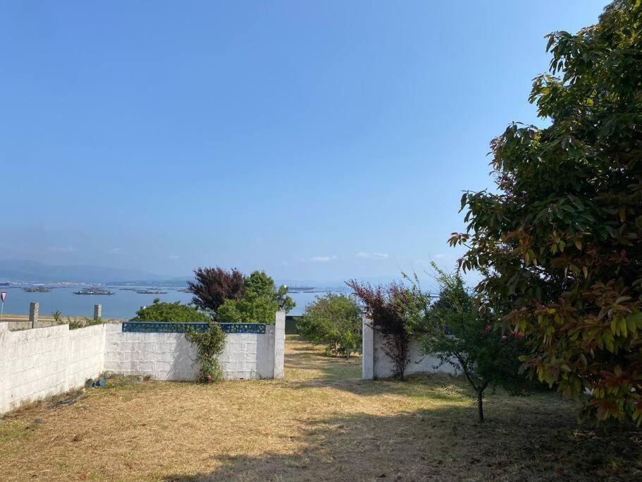 Villa La Casilla - Illa Isla De Arousa - Preciosa Casa Enfrente A Playa Con Vistas Al Mar Y Playa A Illa de Arousa Exterior foto